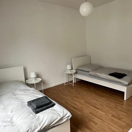 Firmenquartier24 Im Dg In Apartment